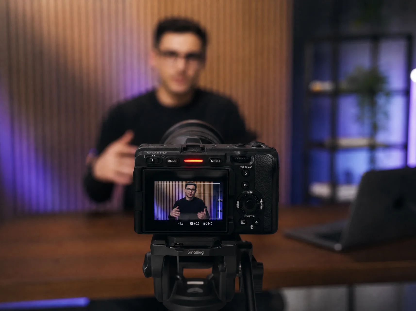 Leitwerk und Co beim Dreh eines YouTube- und Long-Form-Videos im Studio.